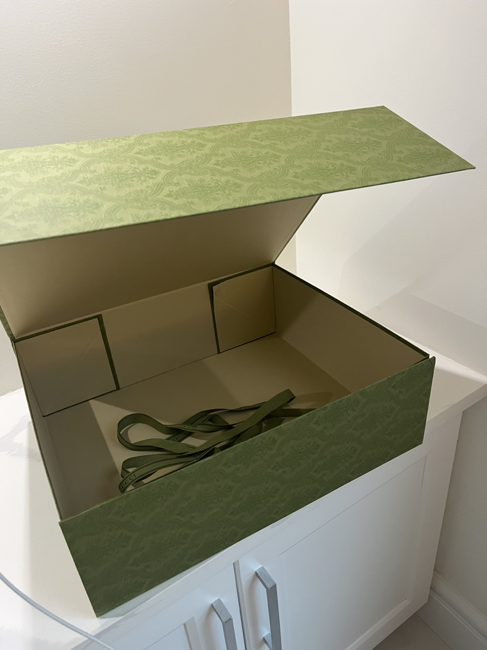 Big Empty Gucci box for decoration/storage
