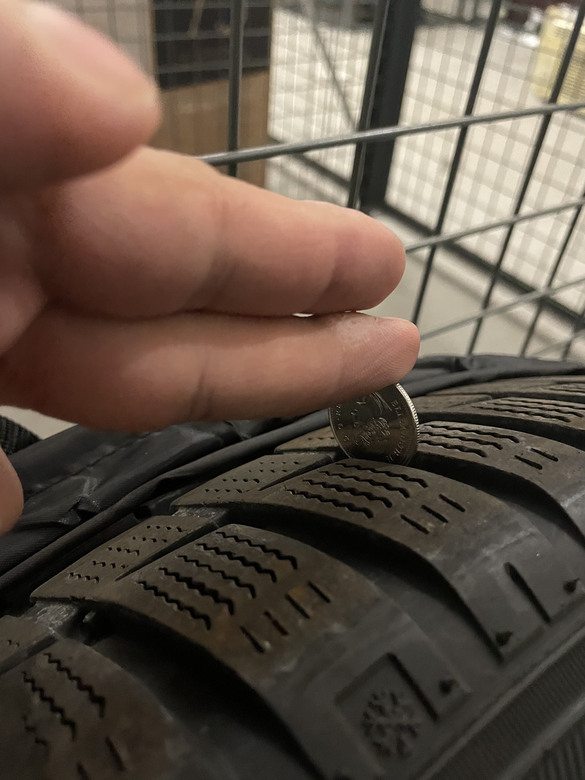 Winter Tire on Rim  - 215/55R17 - photo 3