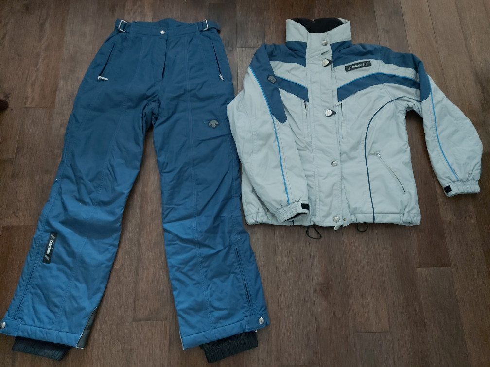 DESCENTE Ski Jacket and Pants size L thumbnail