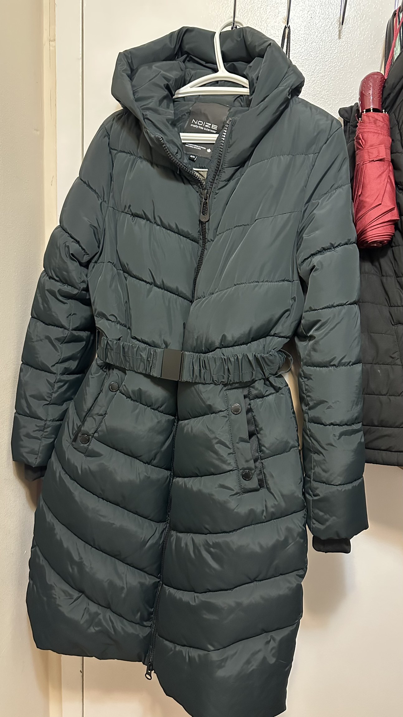 Women’s Winter Jacket thumbnail