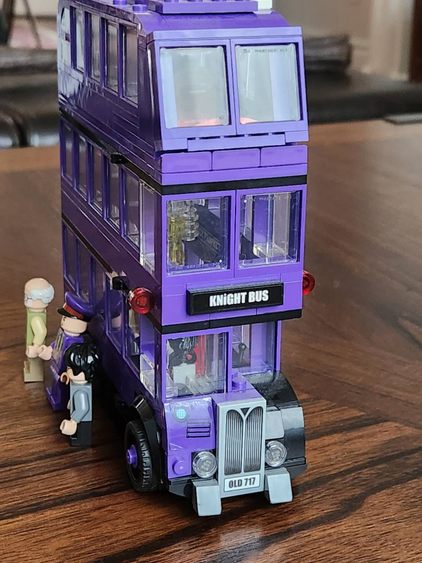Knight bus lego