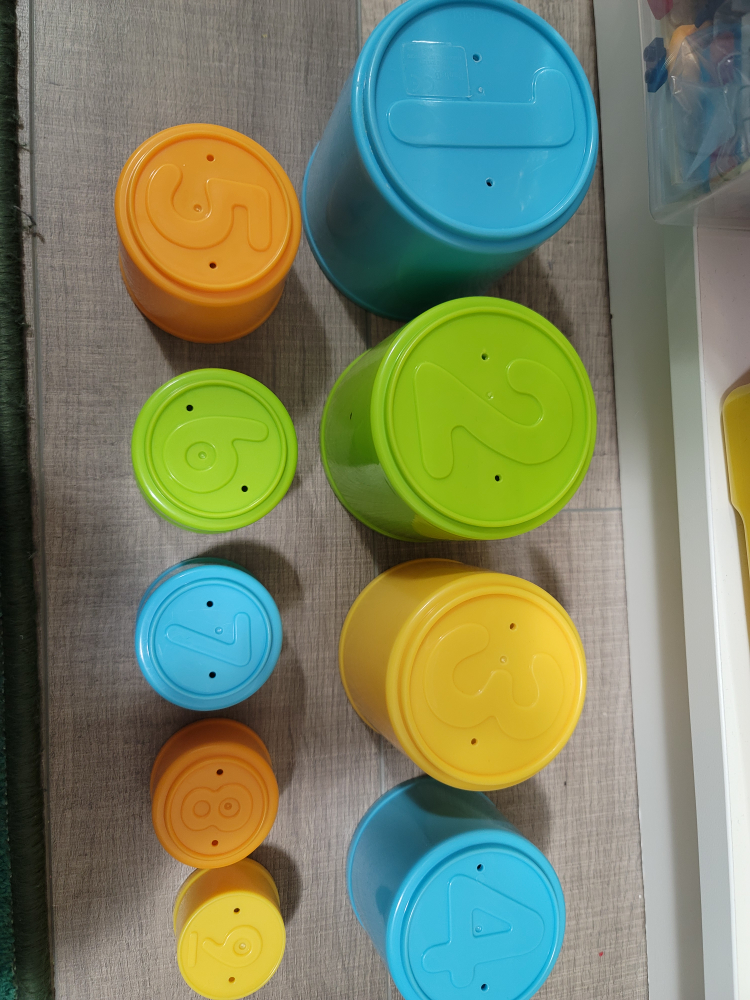 toy stacking tower with printed numbers ❄️ - photo 3
