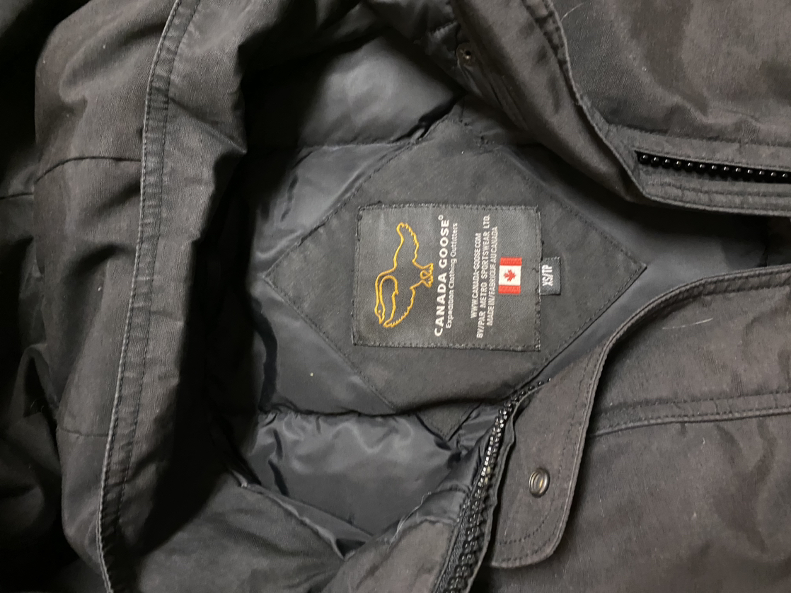 Black Canada Goose Parka Size XS - photo 3