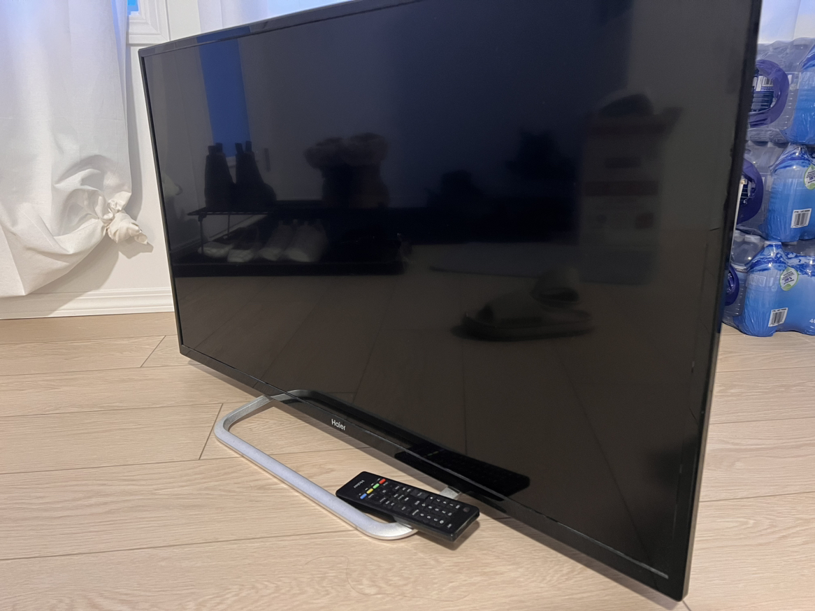Haier 43” TV