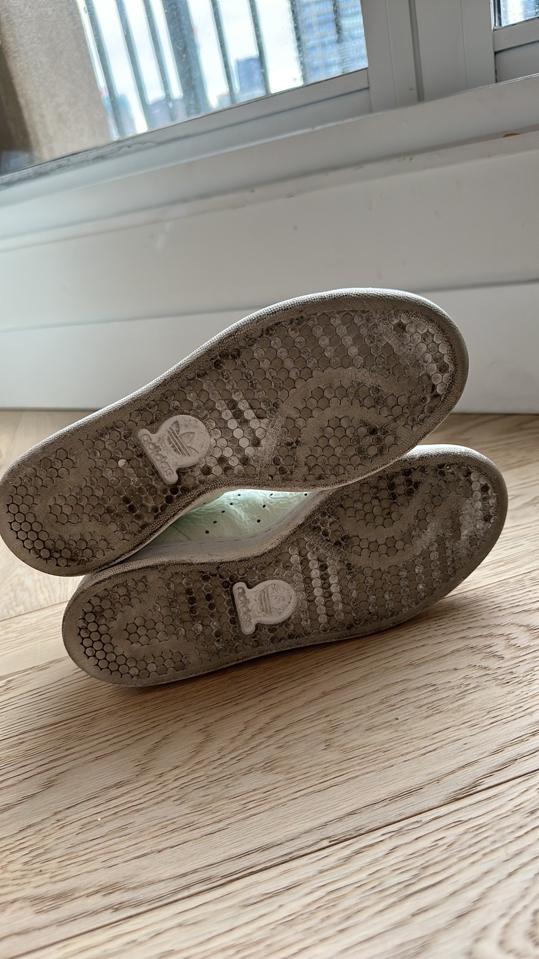 Adidas Stan Smith colour changing shoes - photo 5