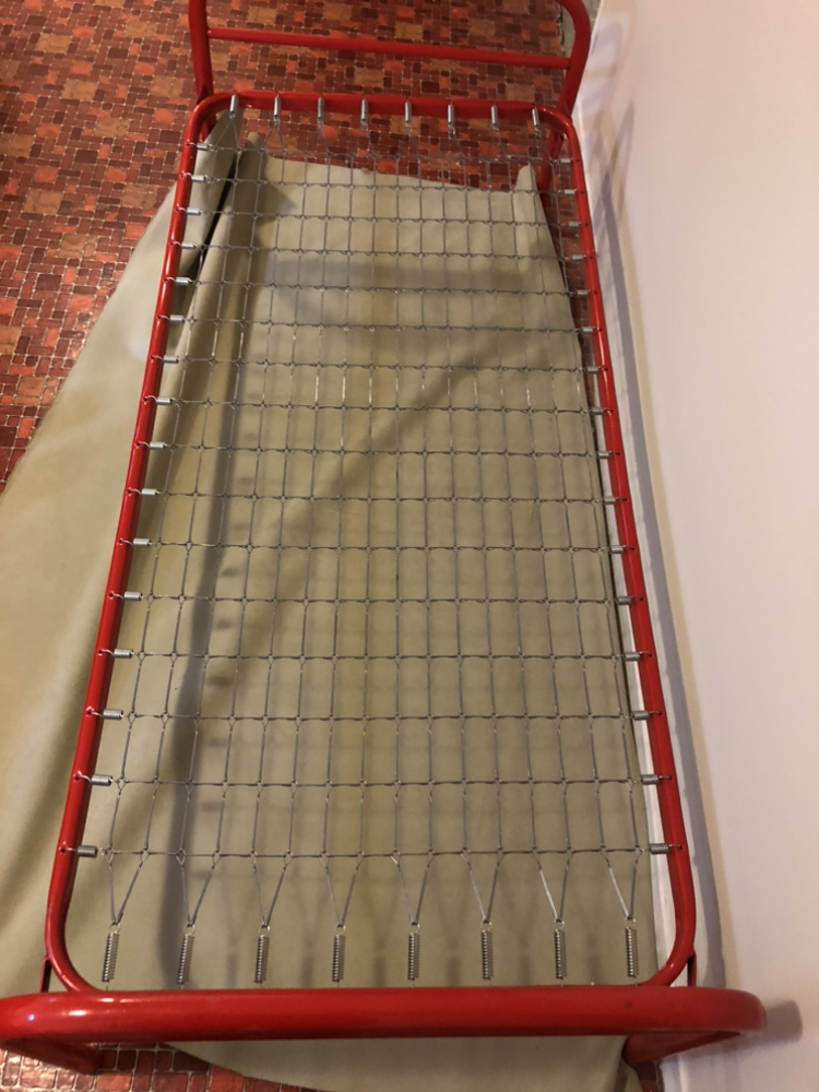 Bed frame🏒