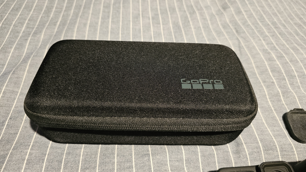 GoPro Hero 9 + accessories image indicator(6)