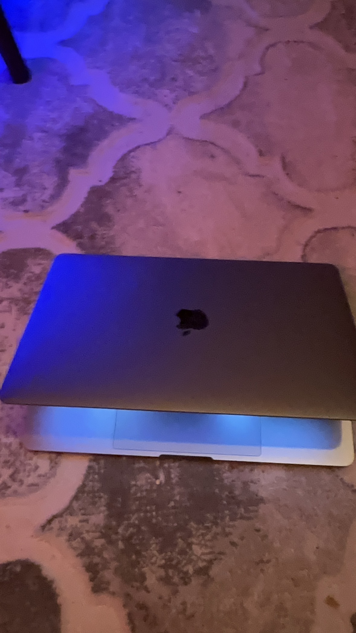 MacBook Pro 2017 - photo 2