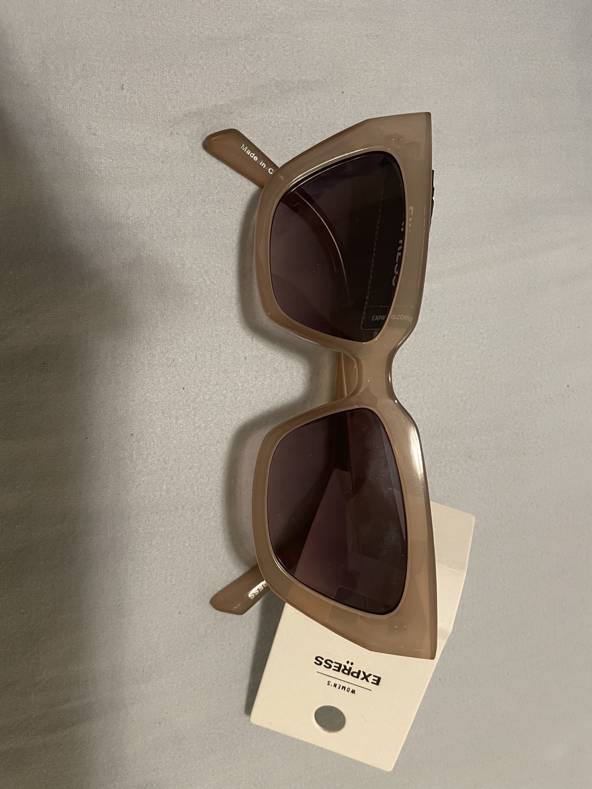 Brand New EXPRESS sunglasses thumbnail