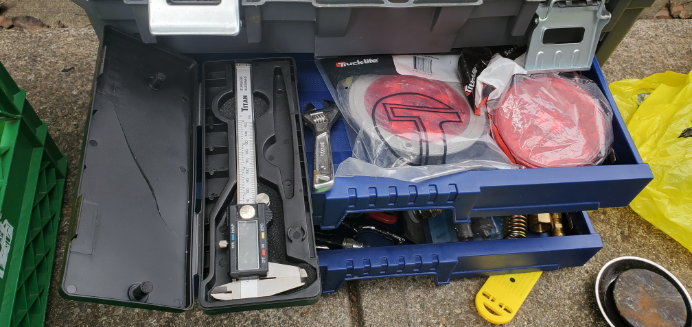 Tools and tool box image indicator(3)