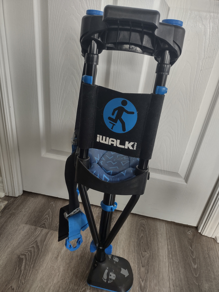 iWalkfree Knee Crutch