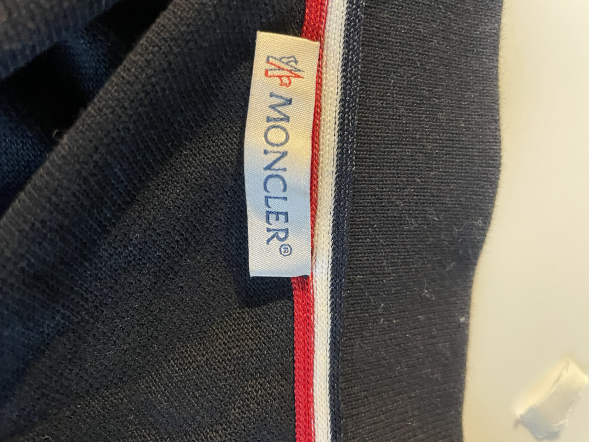 🌟 Free Clothing Giveaway! 🌟 image indicator(10)