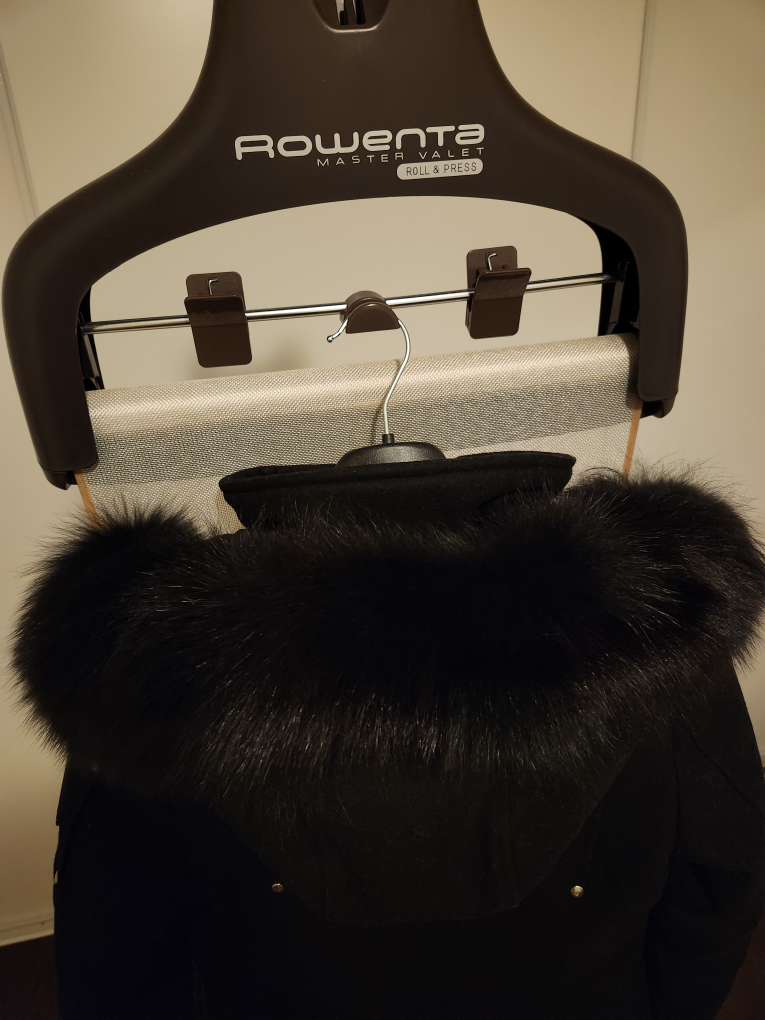 Moose Knuckles Limited Edition Wool Parka Women image indicator(4)