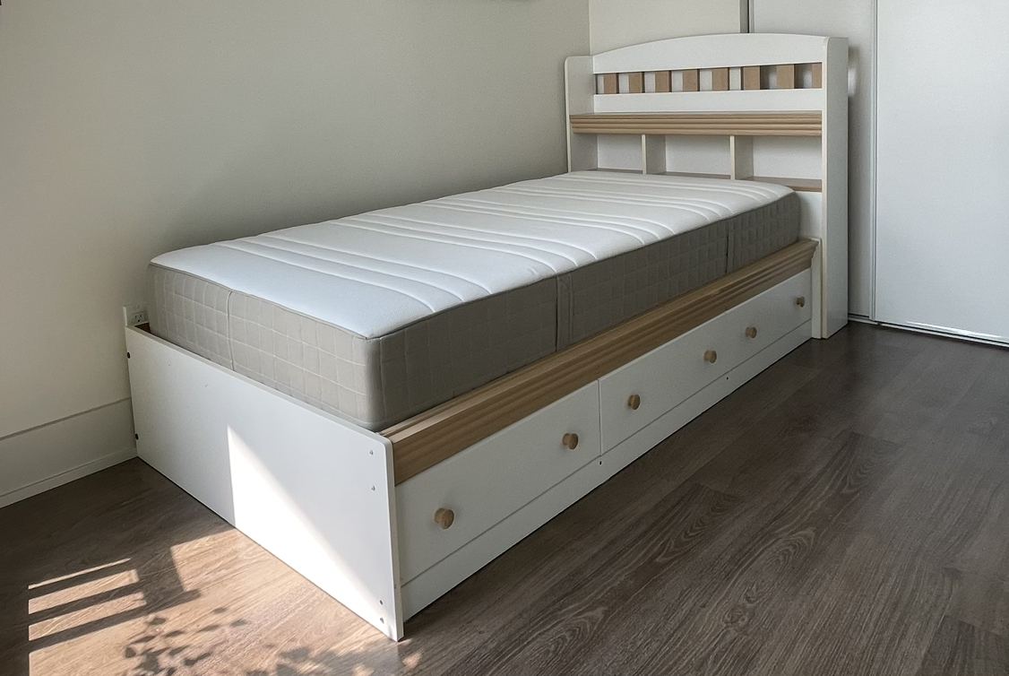 Single twin bed frame with 3 drawers & mattress - photo 2