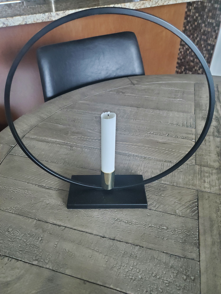 Decorative candle holder