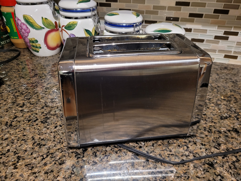 Sparkling Stainless Steel 2-Slice Toaster image indicator(2)