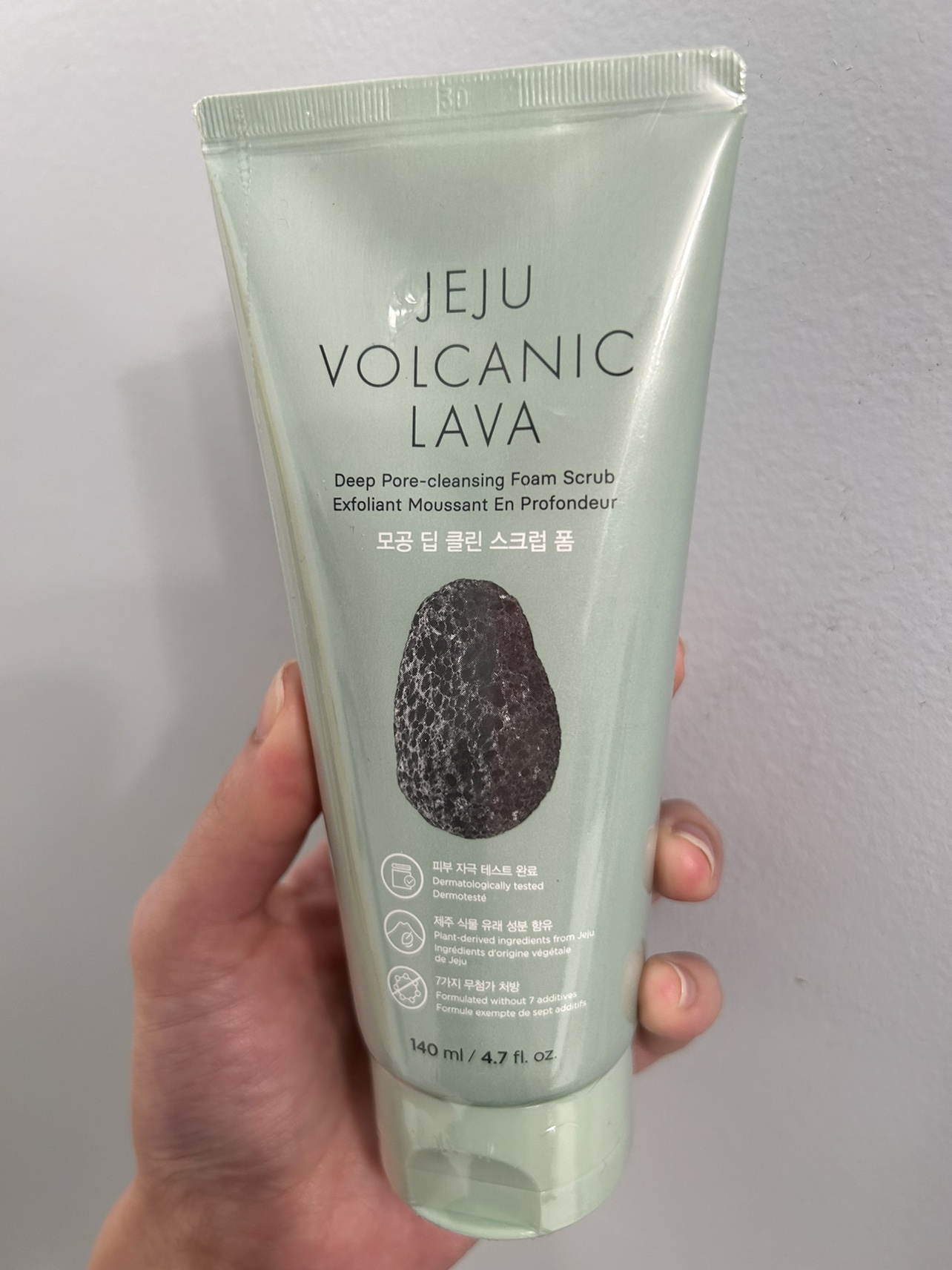 Cleansing Foam Scrub Exfoliator (Korean skincare) image indicator(2)