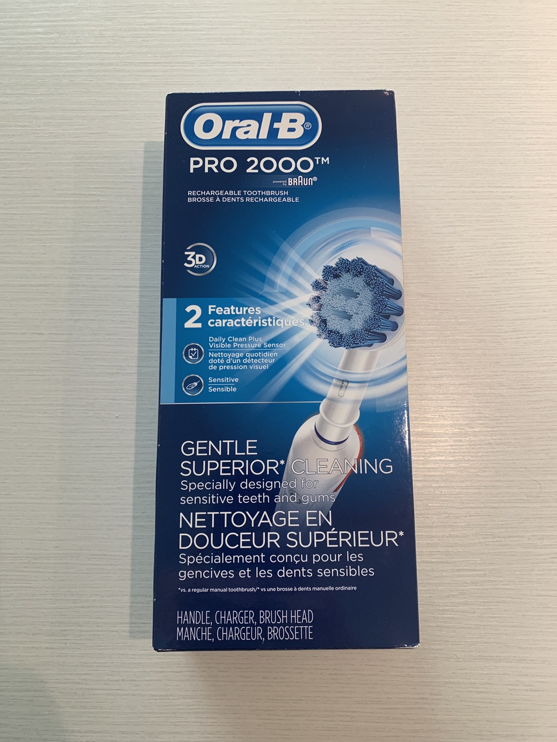 Electric Toothbrush (Oral-B PRO 2000) thumbnail