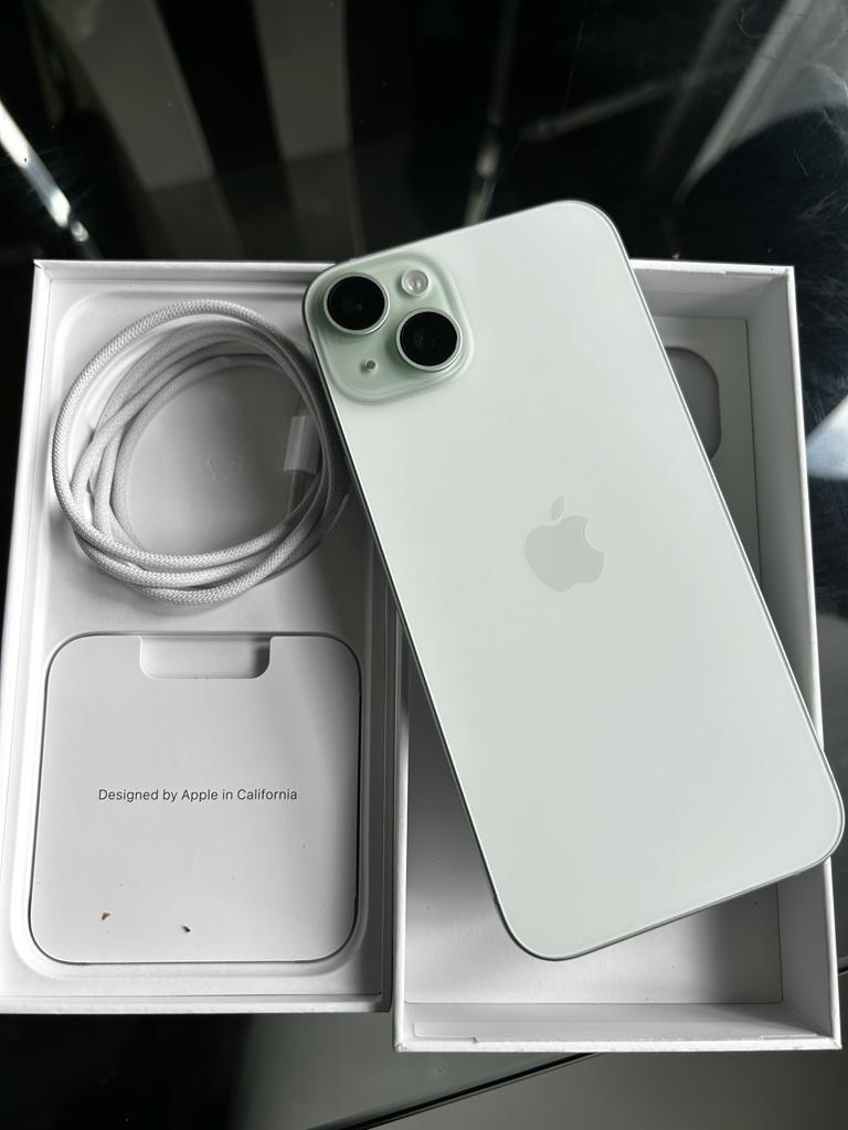 iPhone 15 Plus