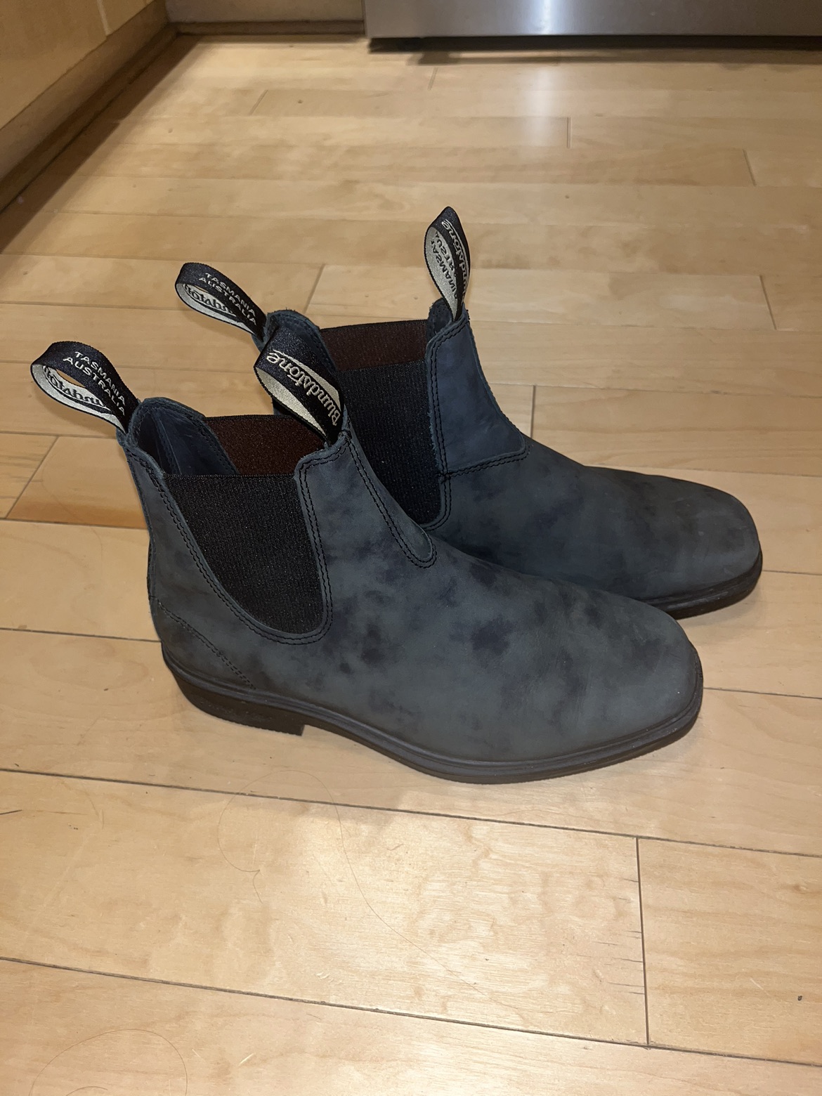 Men’s Rustic Black Dress Chelsea Boots thumbnail