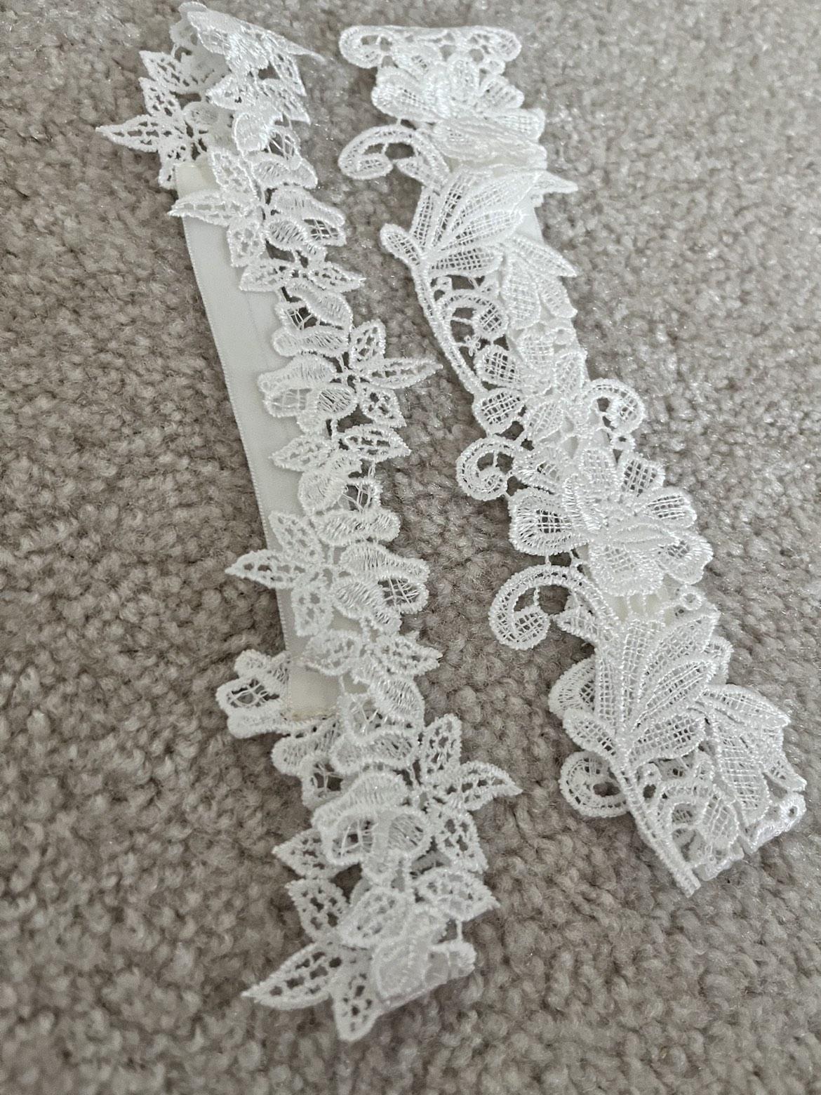 Brand new White Lace Bridal Garters image indicator(2)