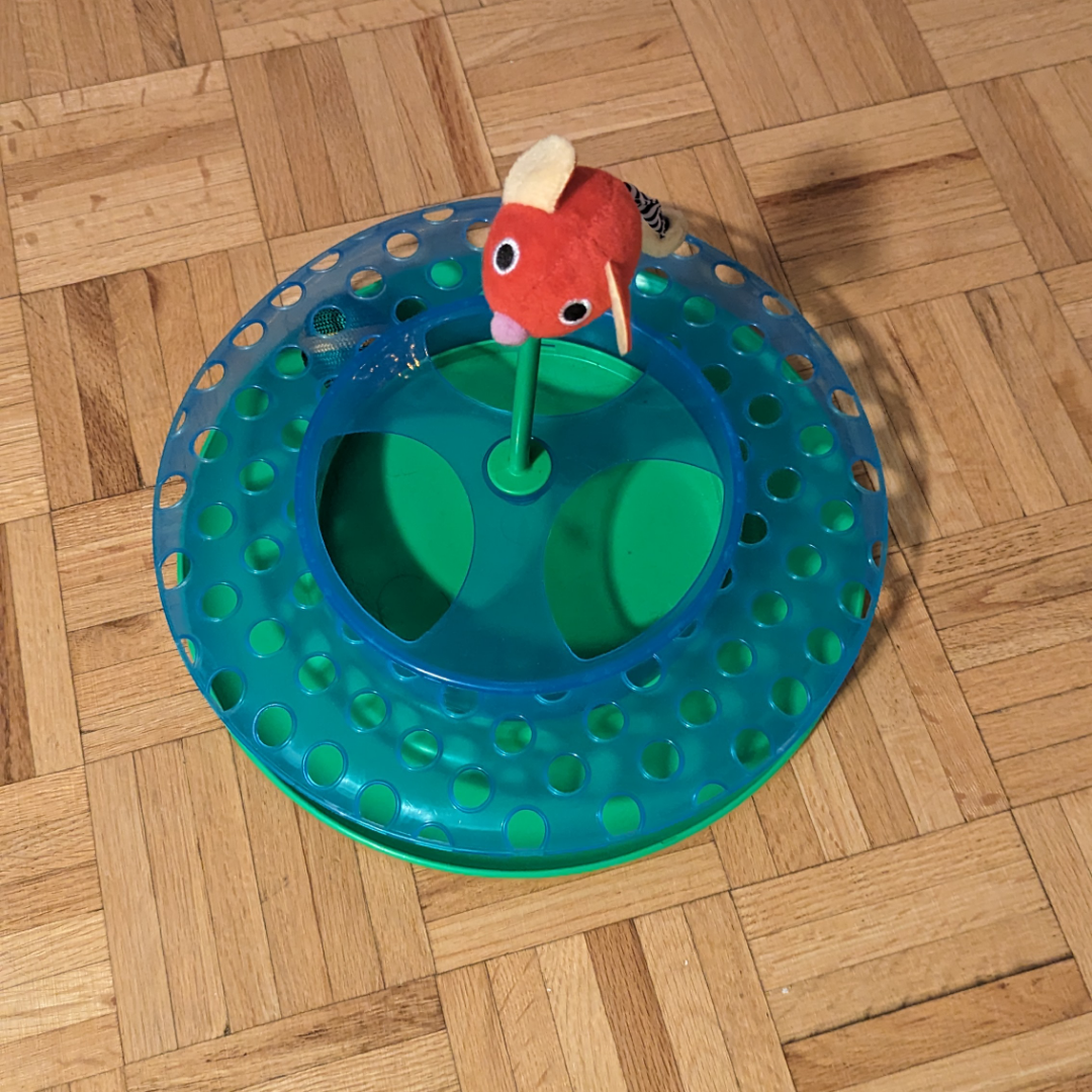 Cat toy #freecycle - photo 2