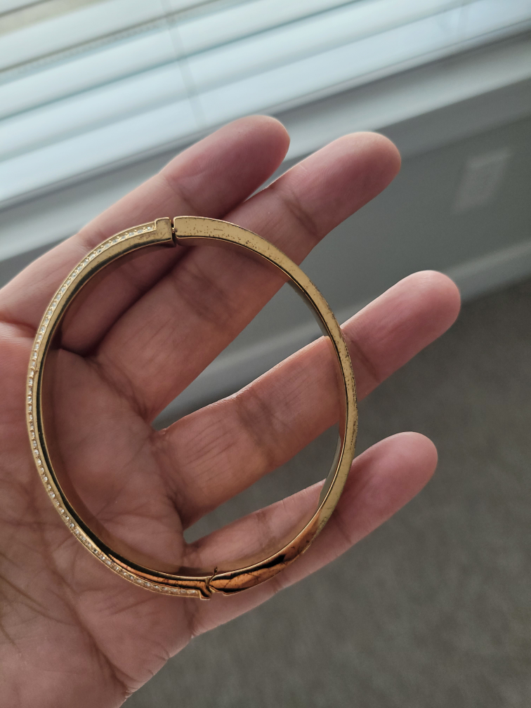 Gold Coach Bracklet image indicator(2)