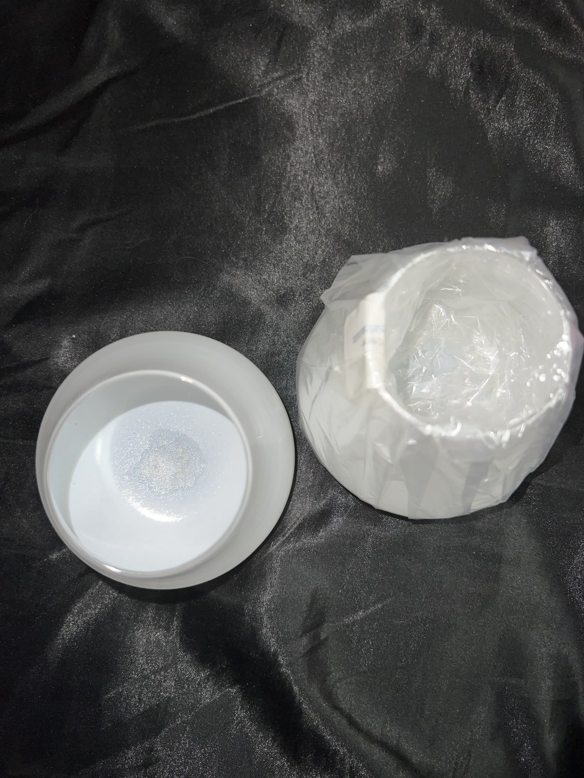 Two brand new candle holders❄️ image indicator(2)