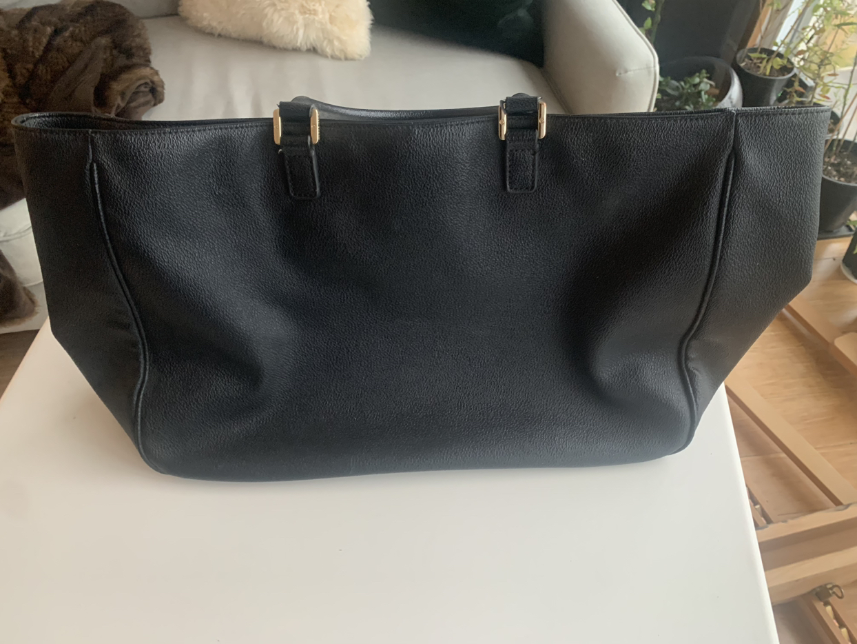 Tory Burch purse image indicator(2)