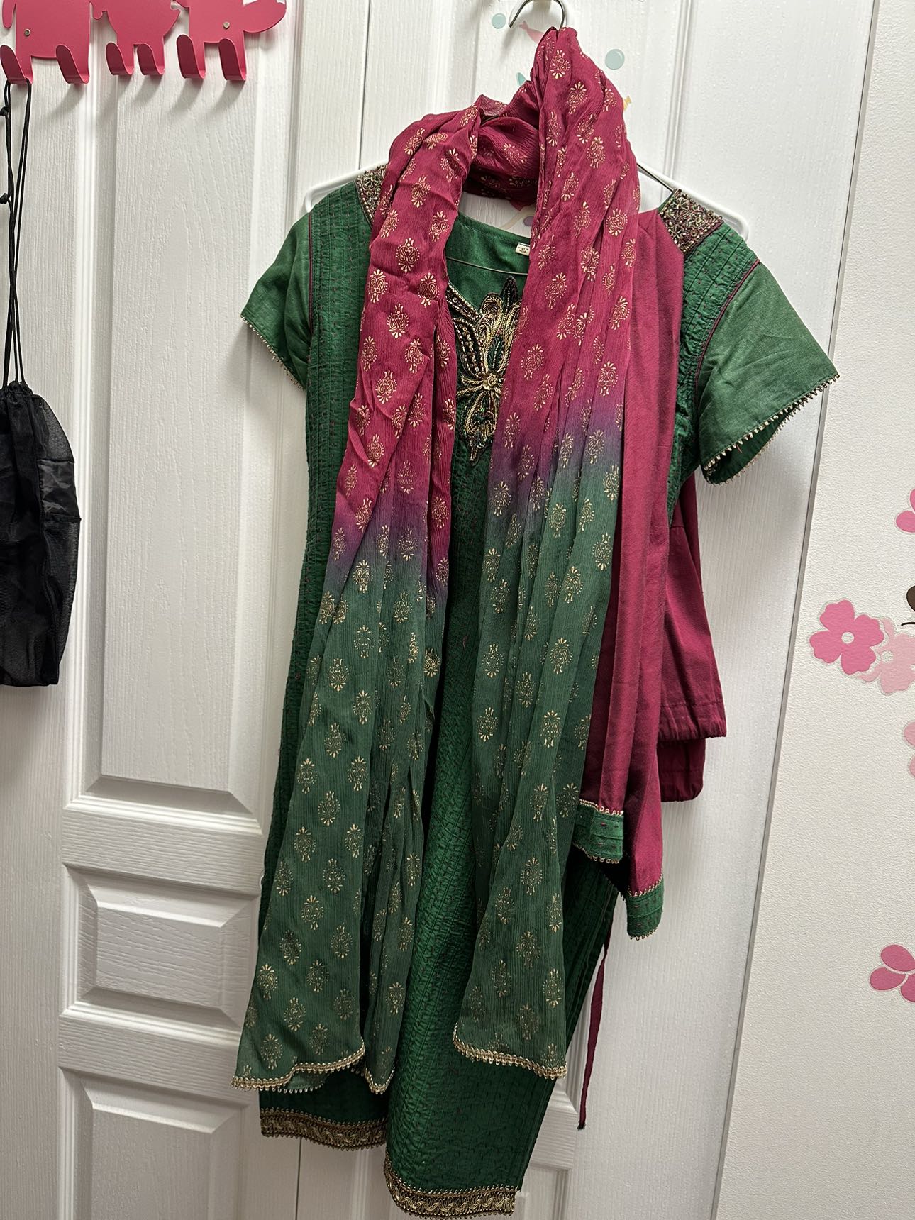 Women clothing thumbnail