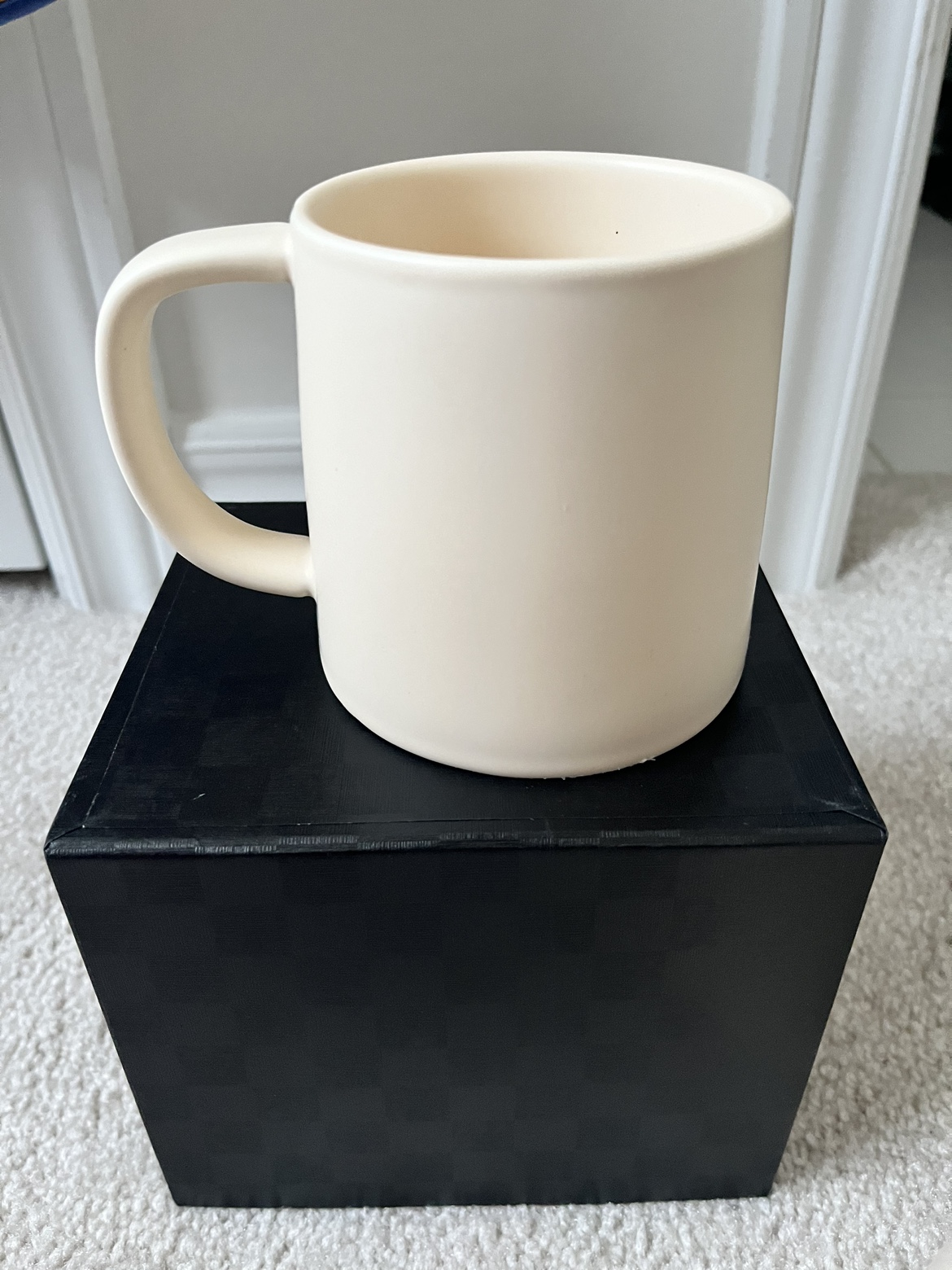 Brand New Tware Beige Porcelain Mugs x 2 image indicator(2)
