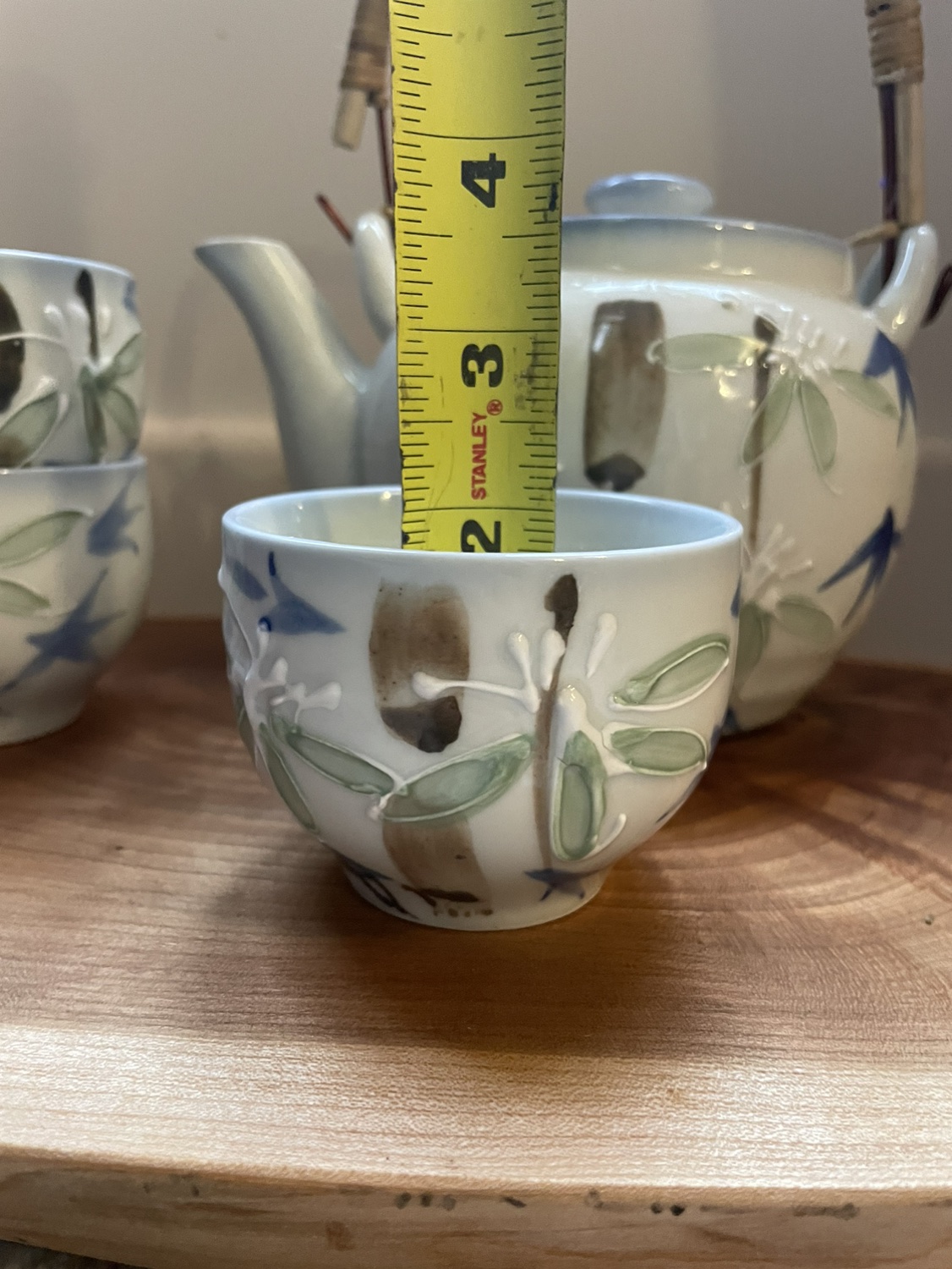 Vintage Ceramic Japanese Teapot with 3 Cups image indicator(8)