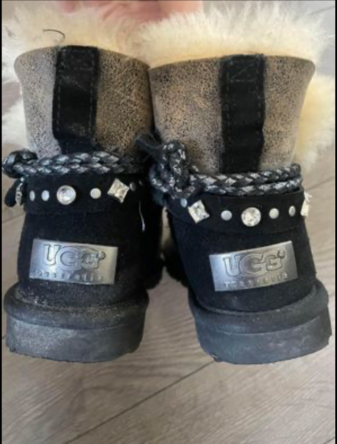 Mini UGGS Size 5 Women - $60 - photo 2