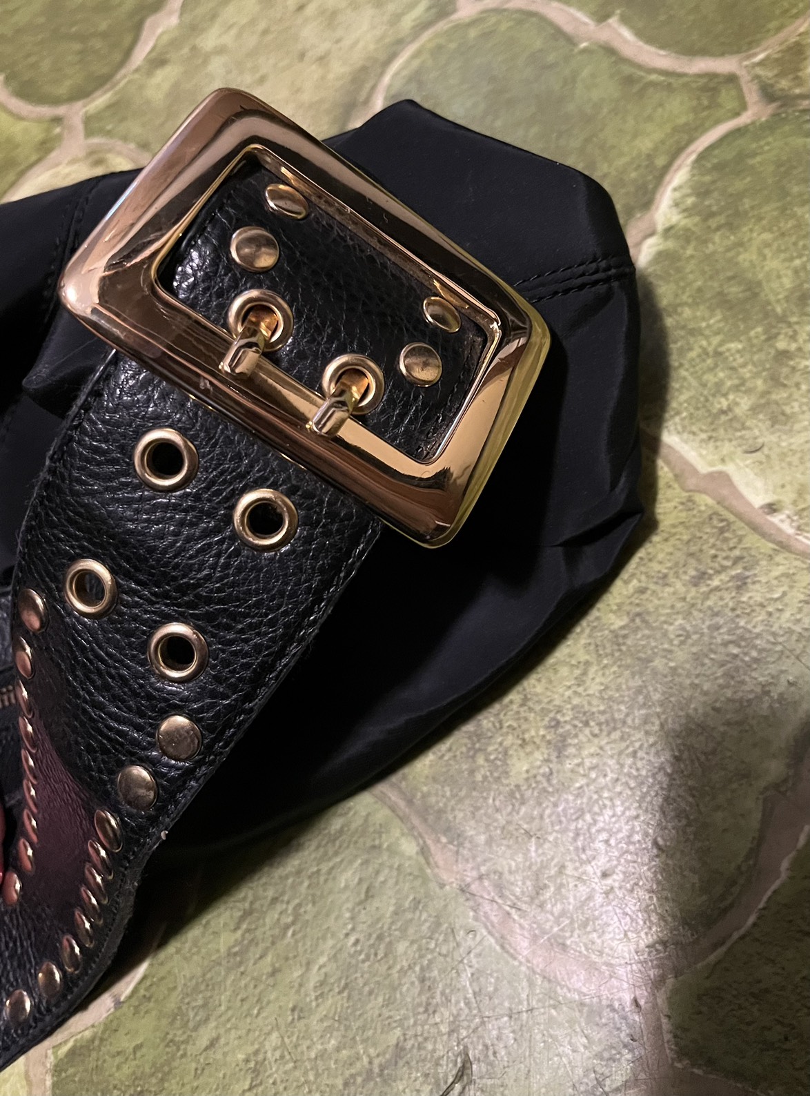 Kathy Van Zeeland Purse image indicator(10)