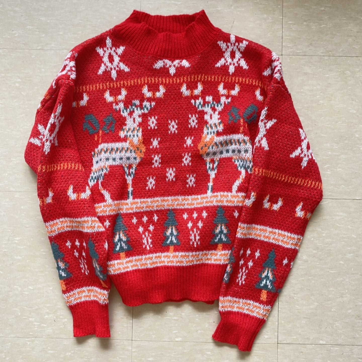 Christmas red sweater size S brand new