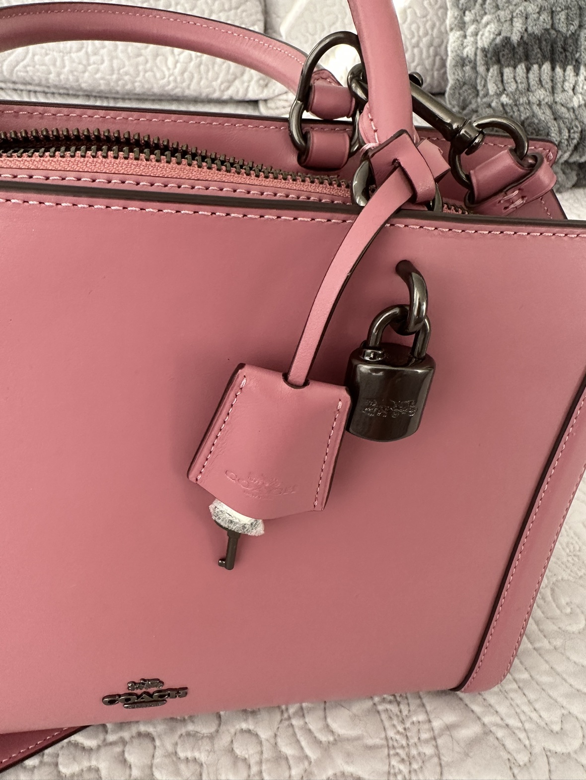 Medium size Carryall leather bag - photo 5