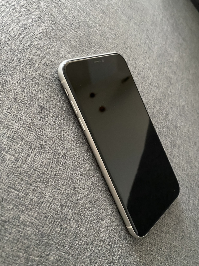 iPhone 11 128 GB (Wonderful condition) - photo 2