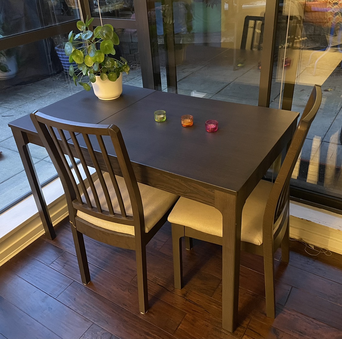 Dining Table & 2 Chairs