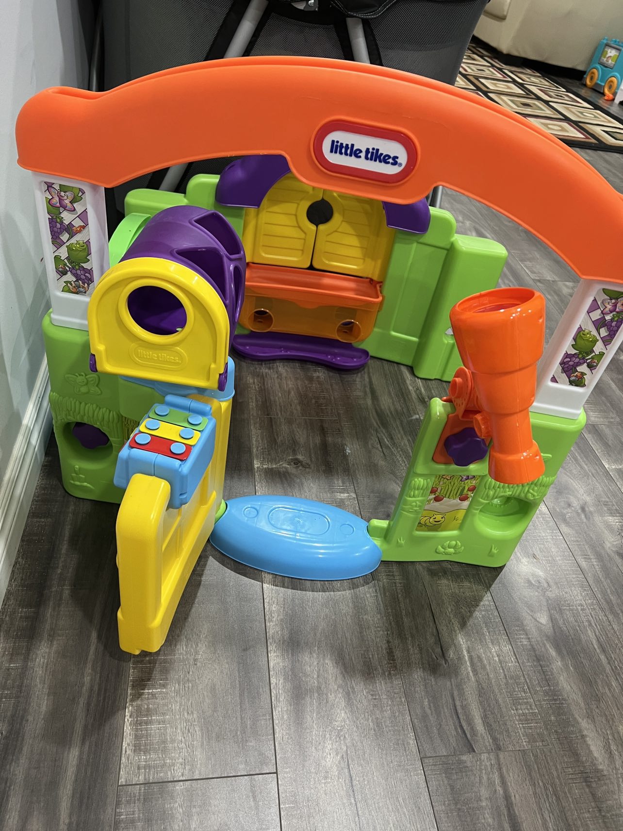 Baby play gym .. assembled thumbnail