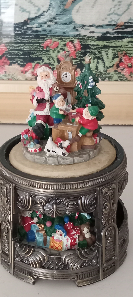 Santa's workshop music box. image indicator(7)