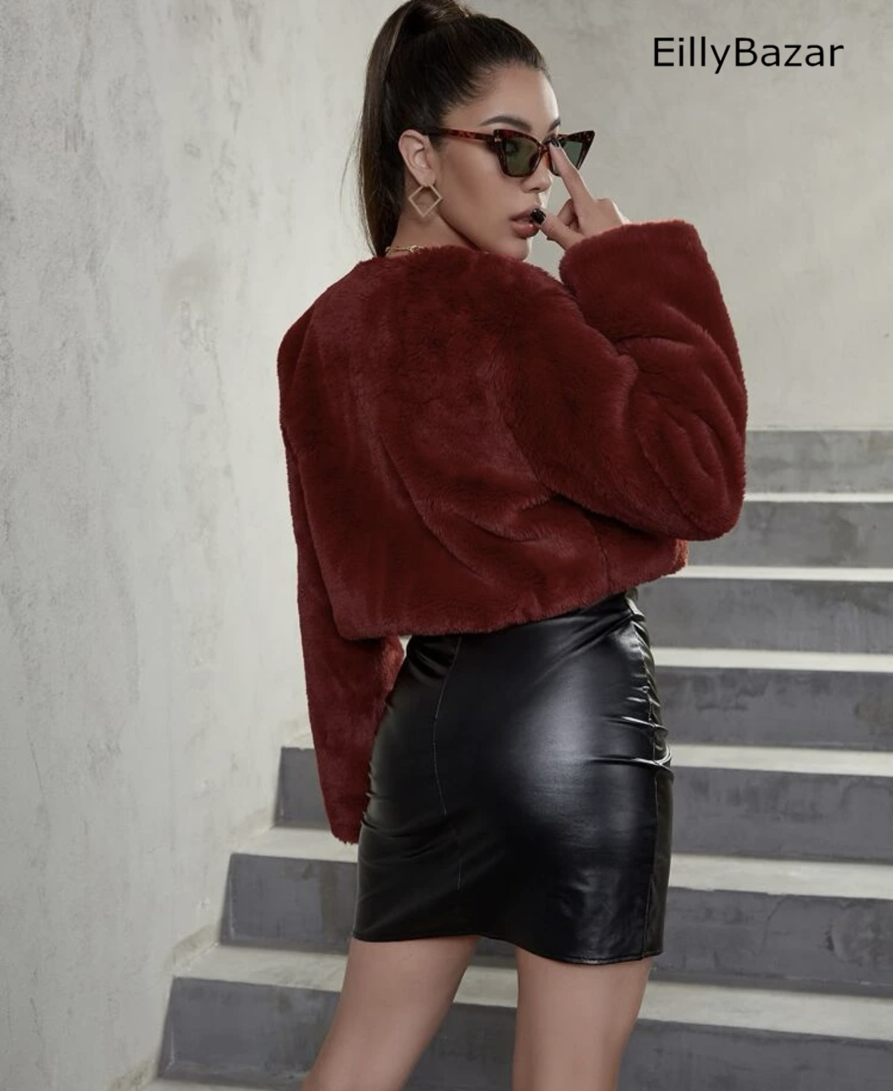 Burgundy fur coat image indicator(3)