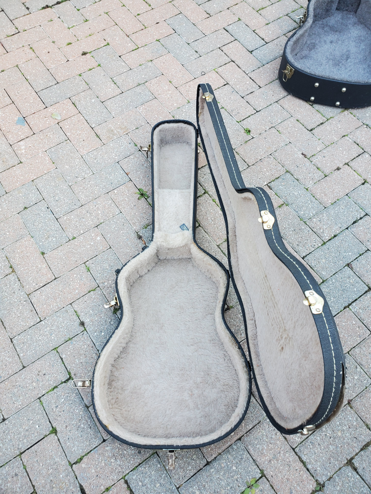 3 Guitar Cases - photo 2