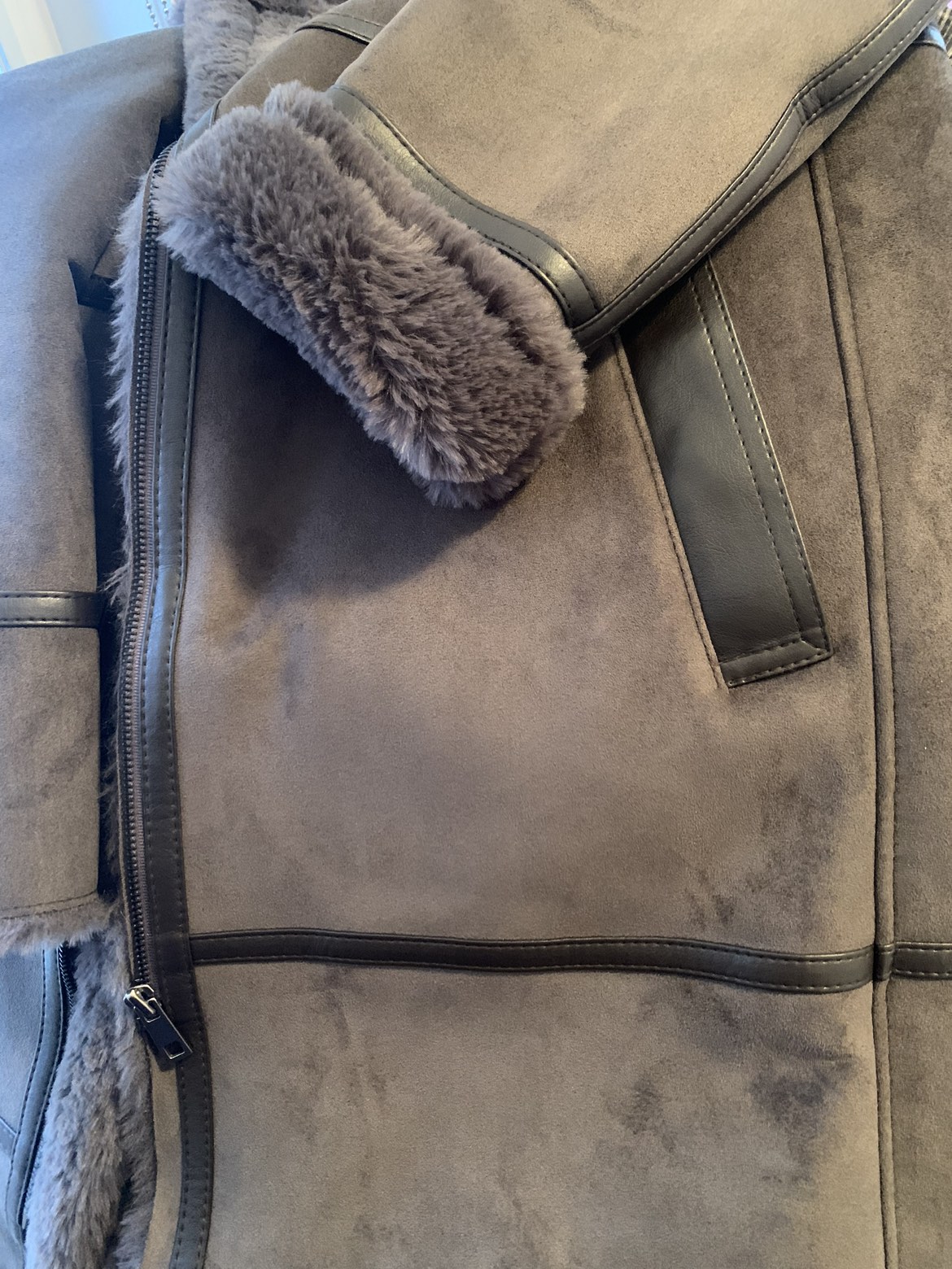 Shearling coat image indicator(5)