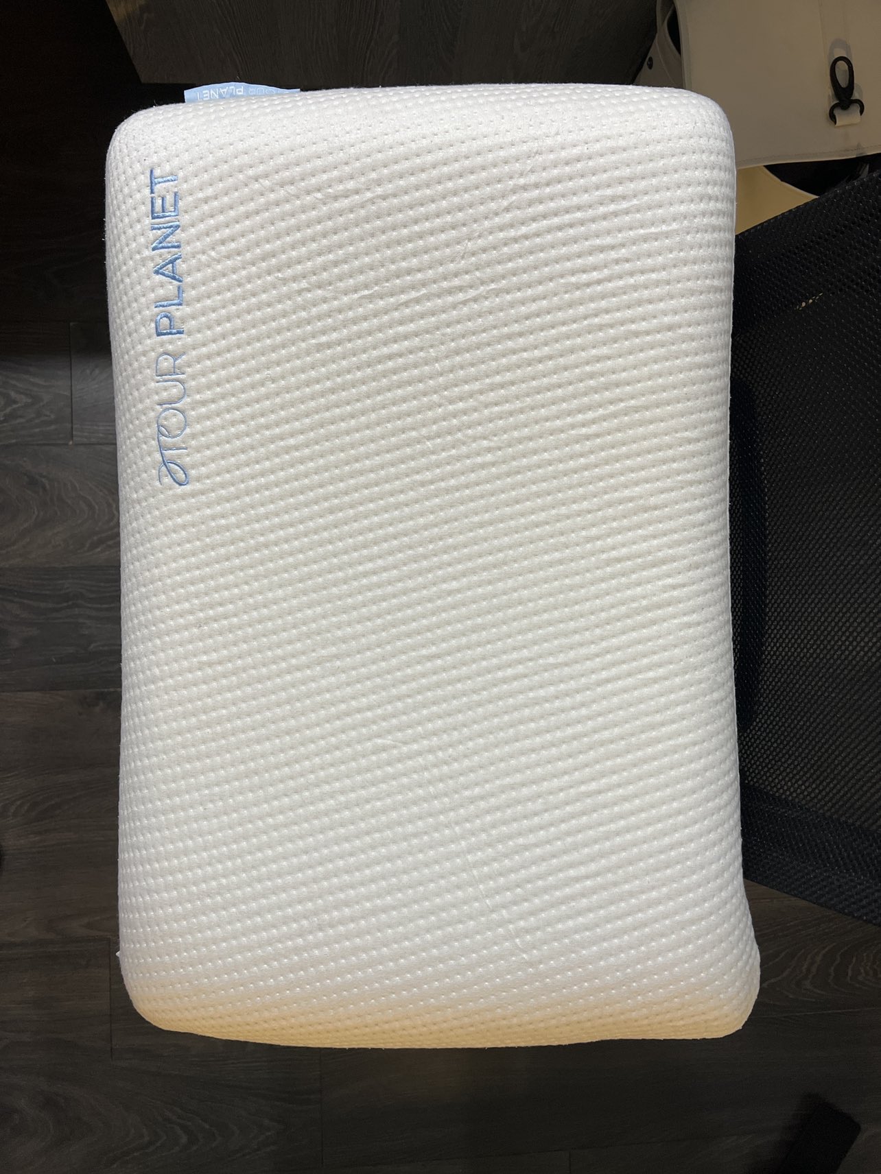 Latex memory foam pillow