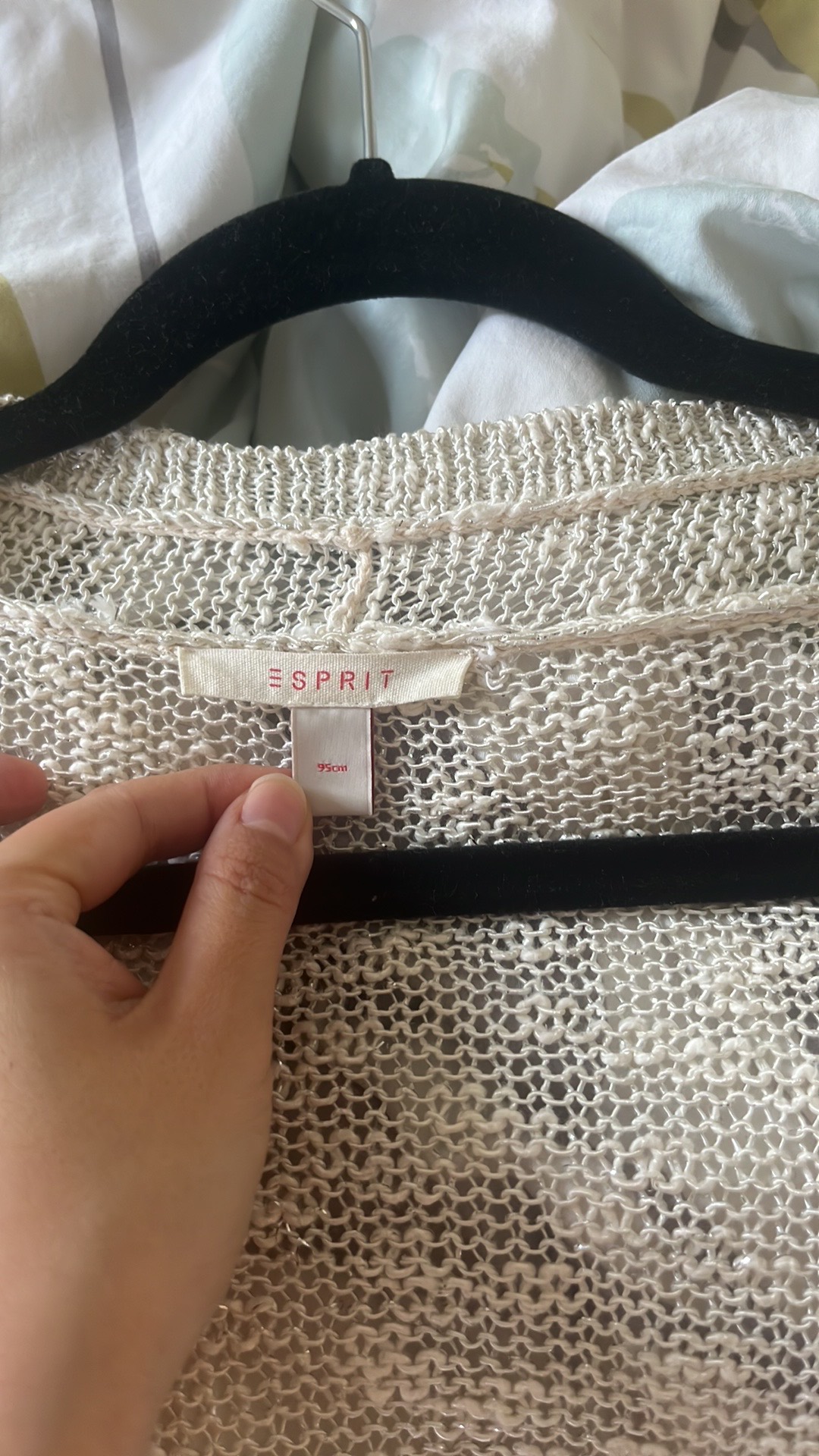 Women’s crochet cardigan size M image indicator(2)