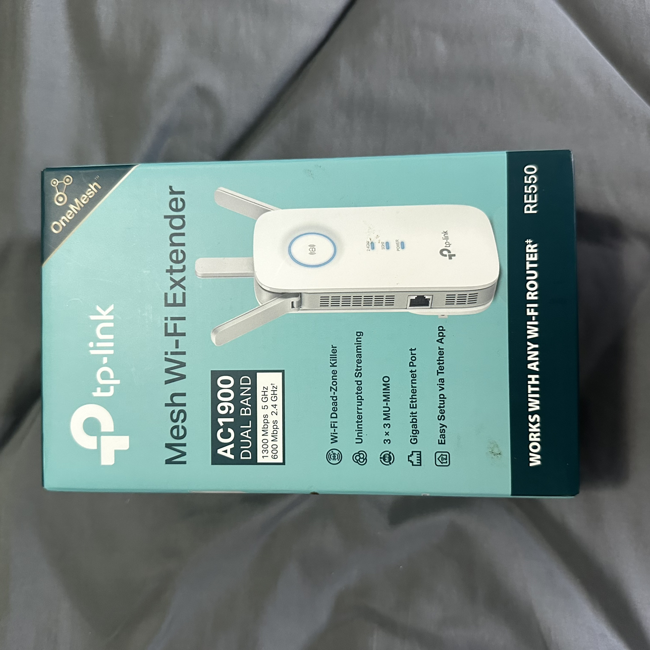 TP-Link AC1900 WiFi Extender thumbnail