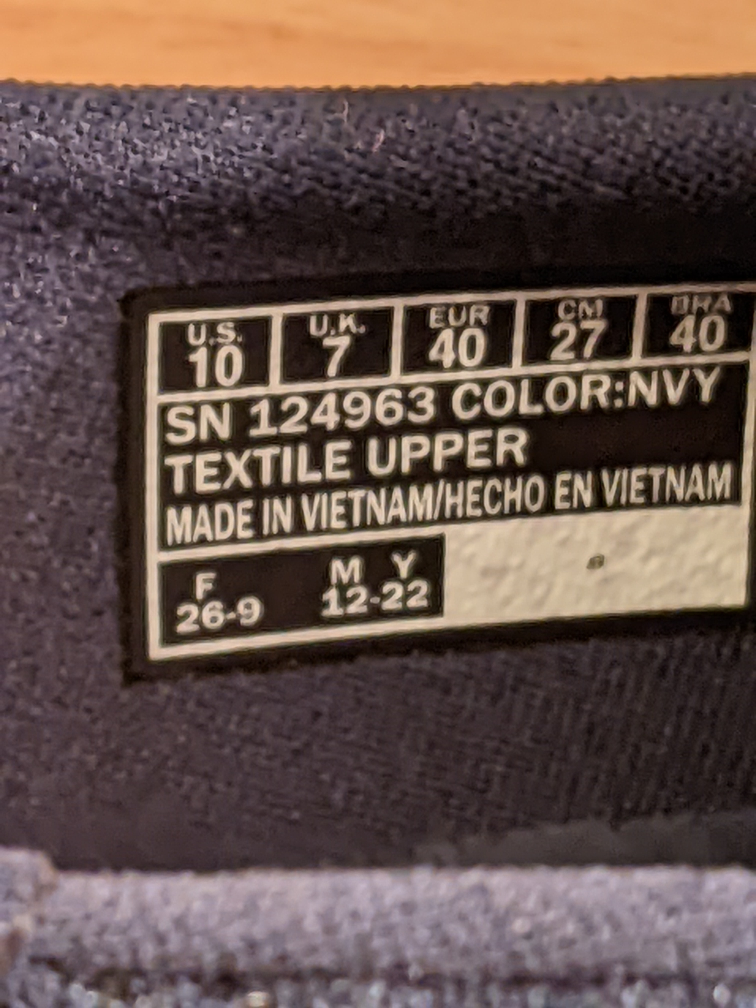 LIKE NEW WOMENS 10 / MENS 8 - 8.5 navy SKECHERS slip-ins gowalk image indicator(5)