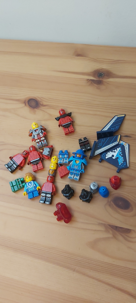 Lego Nexo Knights Assorted Minifigure Parts thumbnail