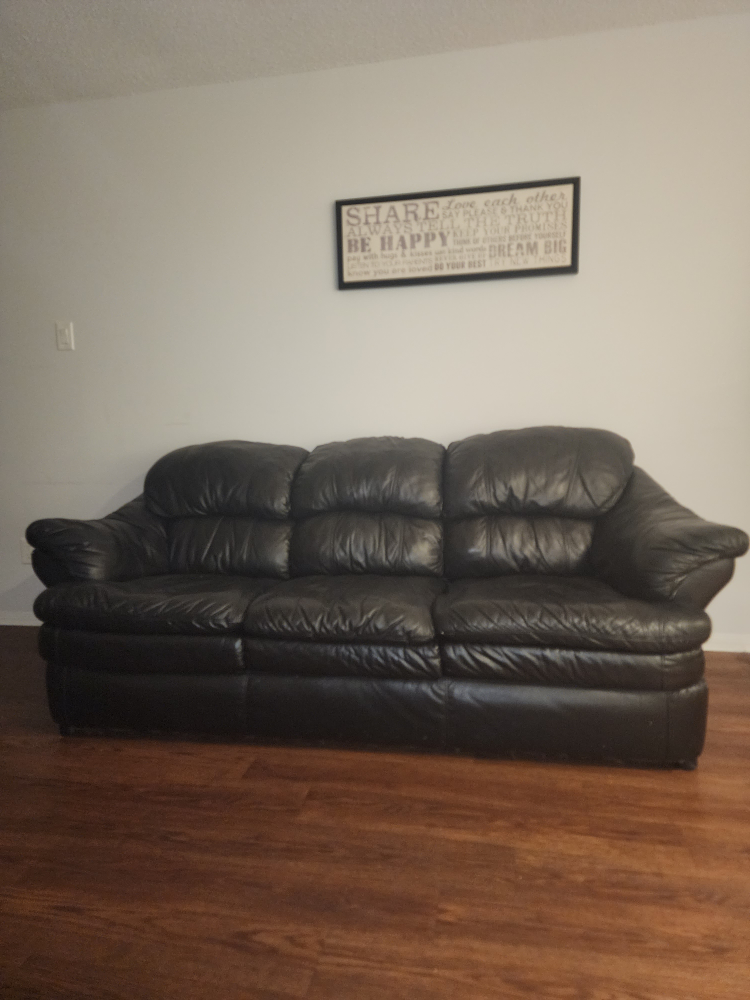 LEATHER COUCH - photo 3