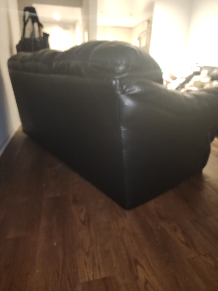 LEATHER COUCH - photo 5